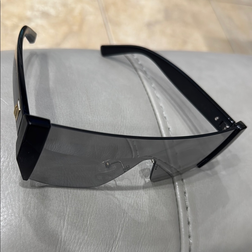 Black and Gray Oversized Sunglasses Quay